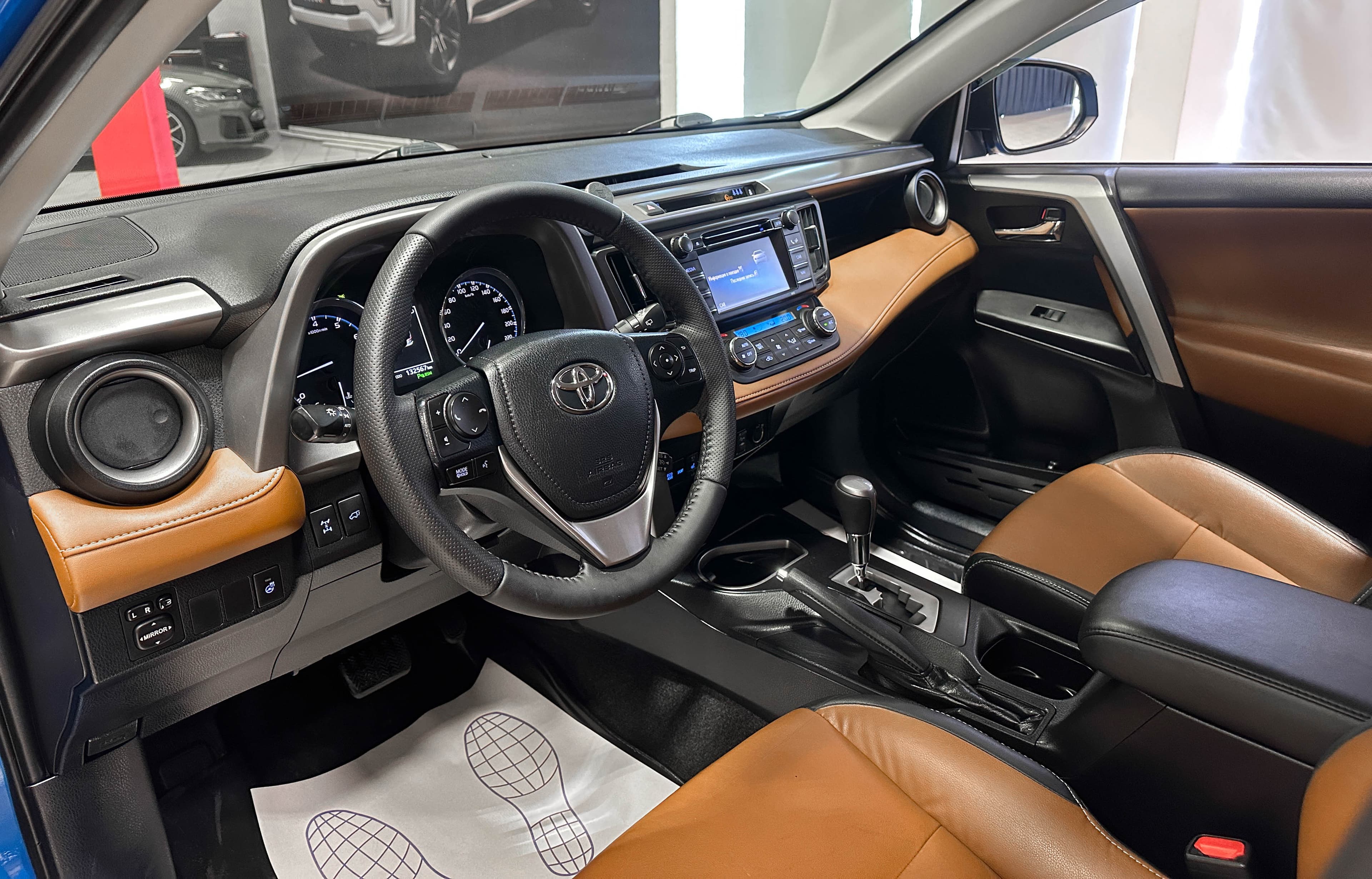 Toyota RAV4 - фото 19