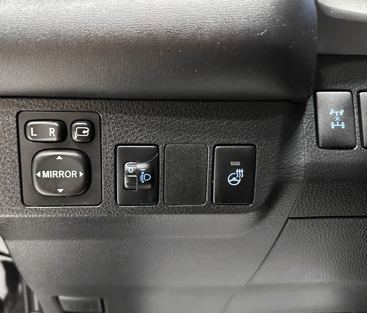 Toyota RAV4 - фото 17