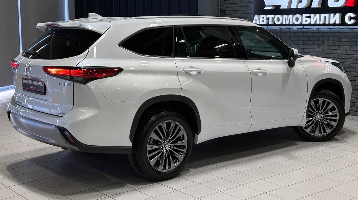 Toyota Highlander - фото 7