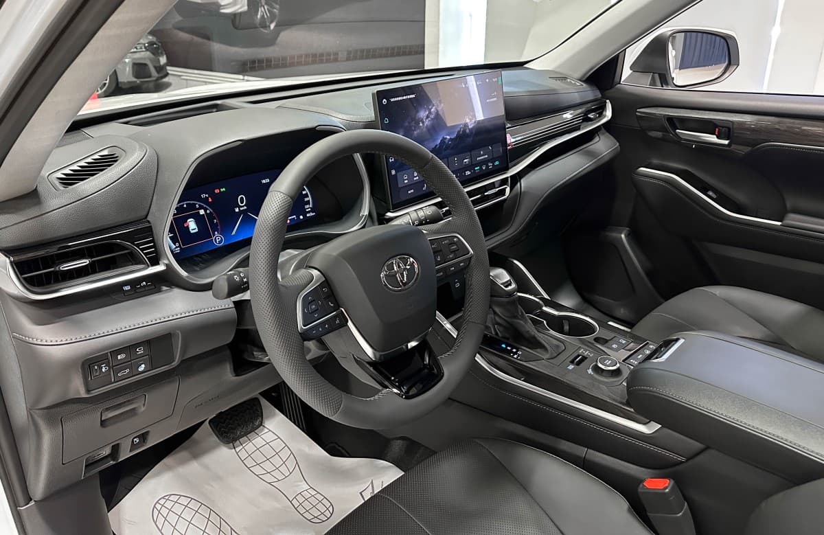 Toyota Highlander - фото 23