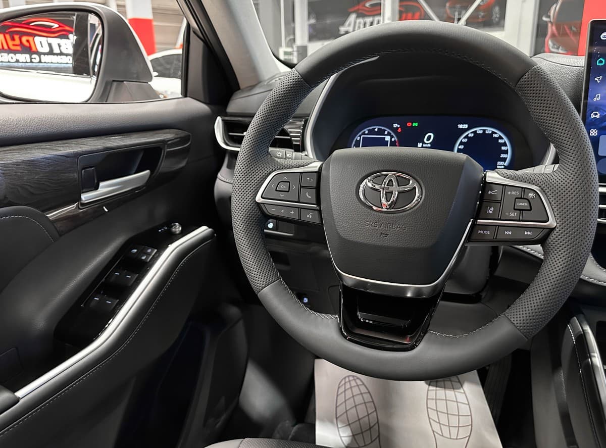Toyota Highlander - фото 35