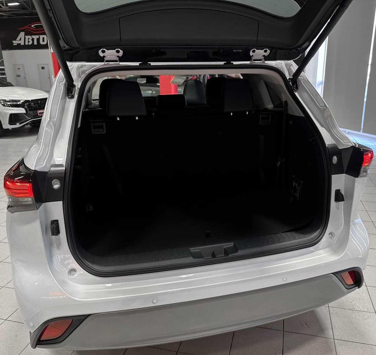 Toyota Highlander - фото 17