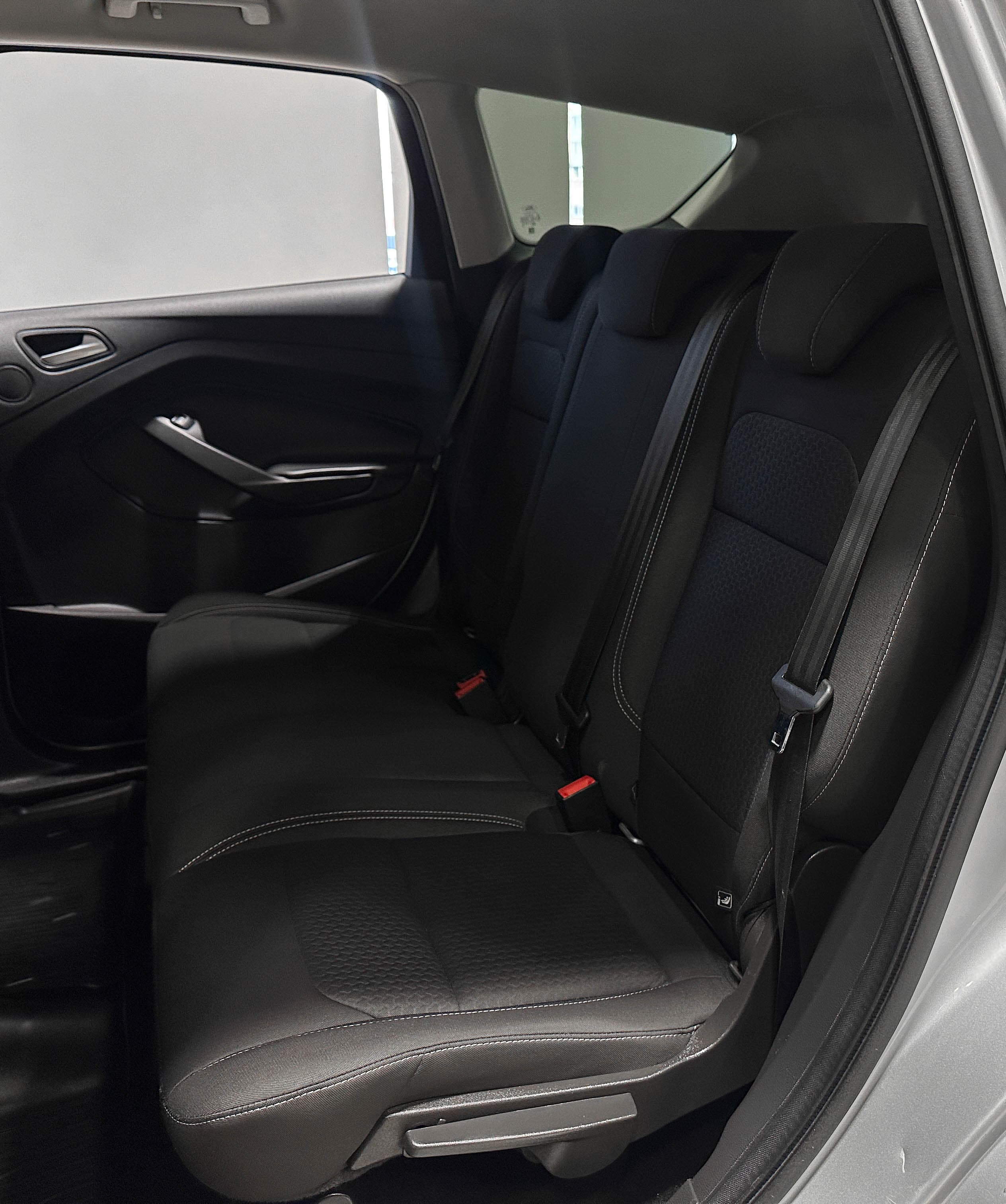 Ford Kuga - фото 12