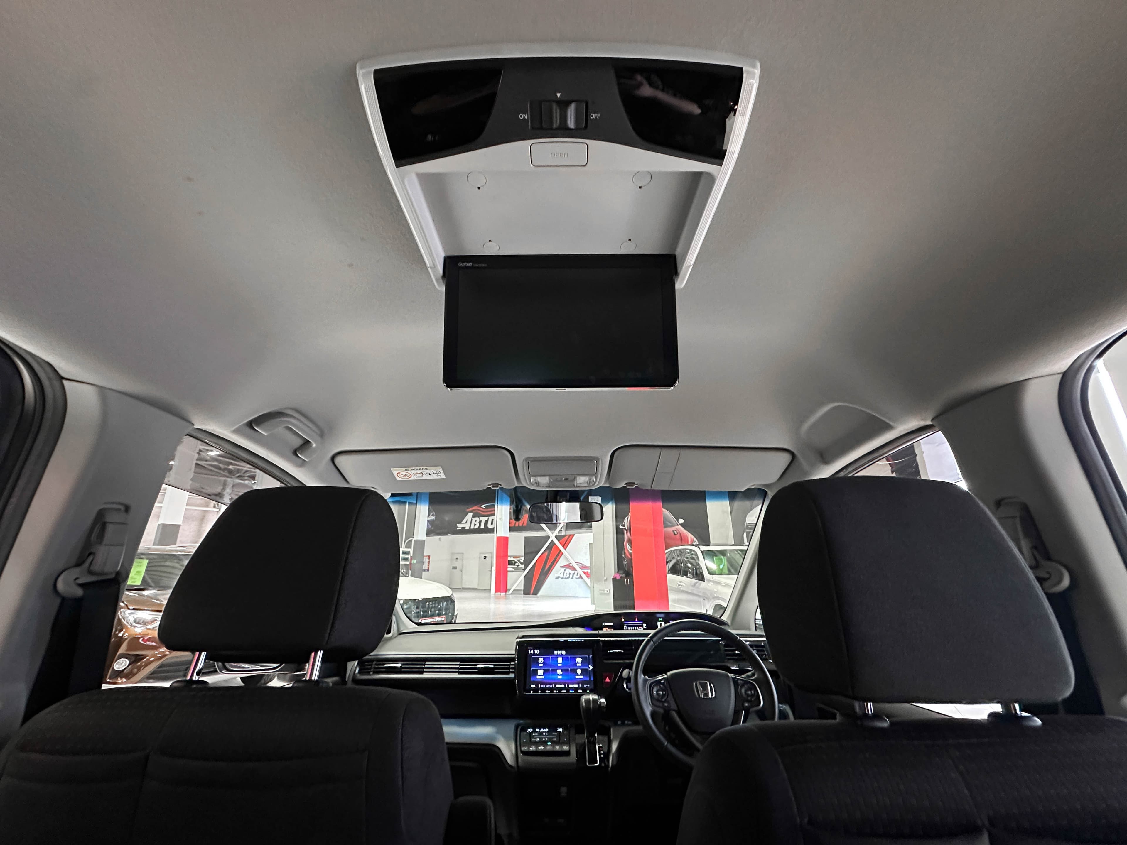 Honda Stepwgn SPADA - фото 16