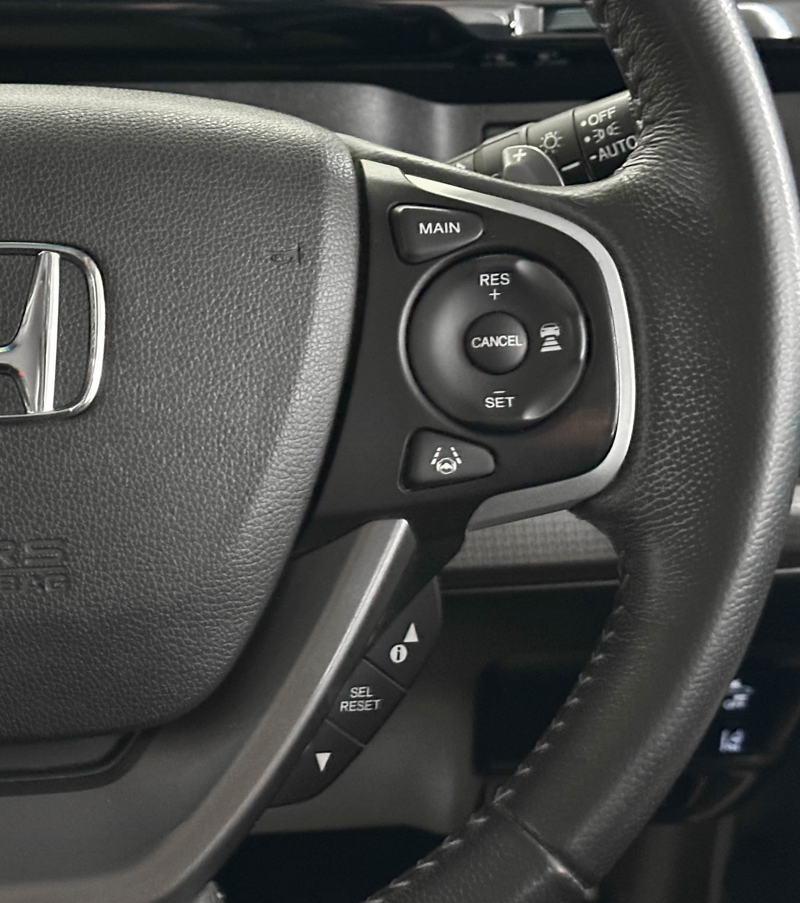 Honda Stepwgn SPADA - фото 25