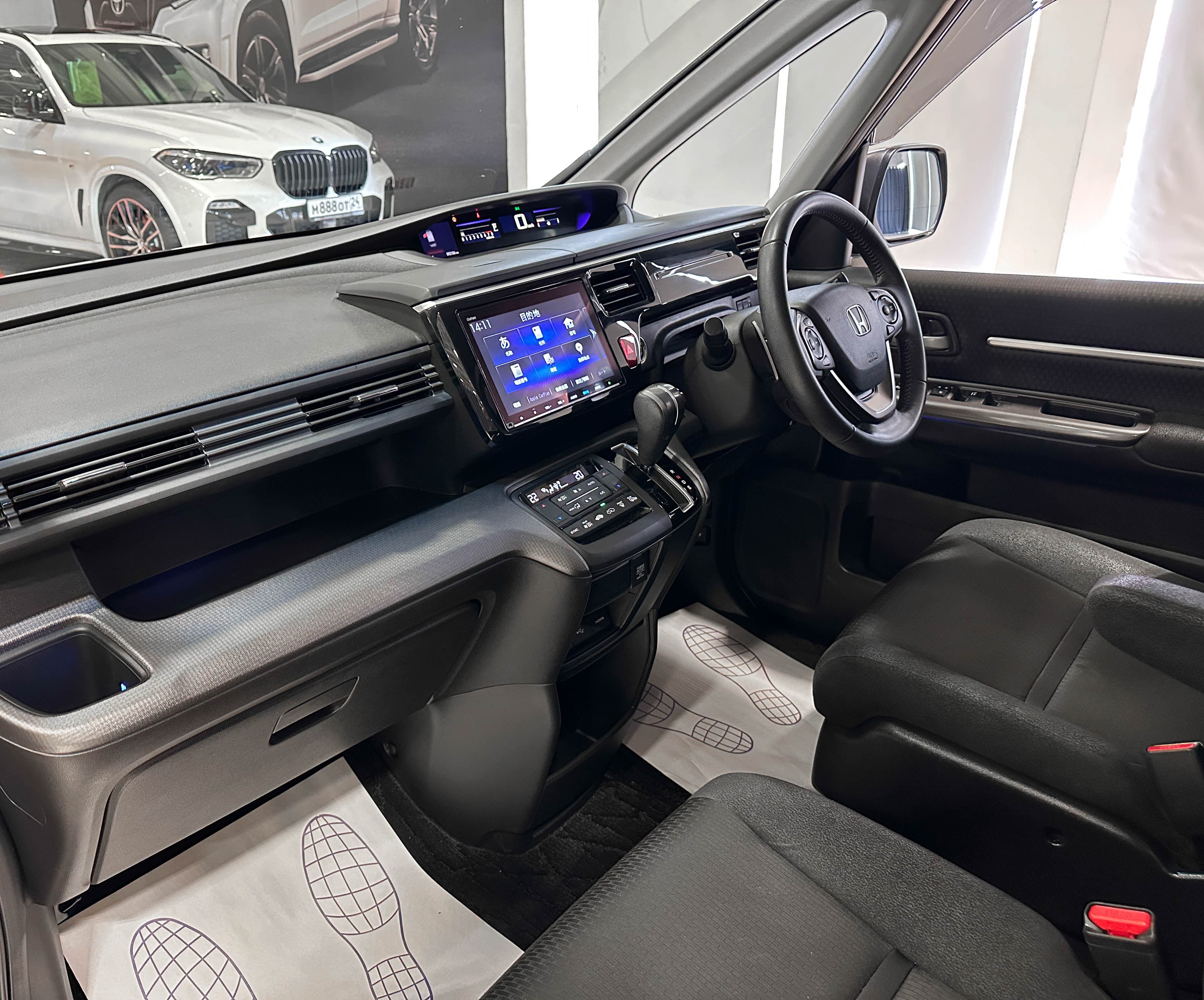 Honda Stepwgn SPADA - фото 10