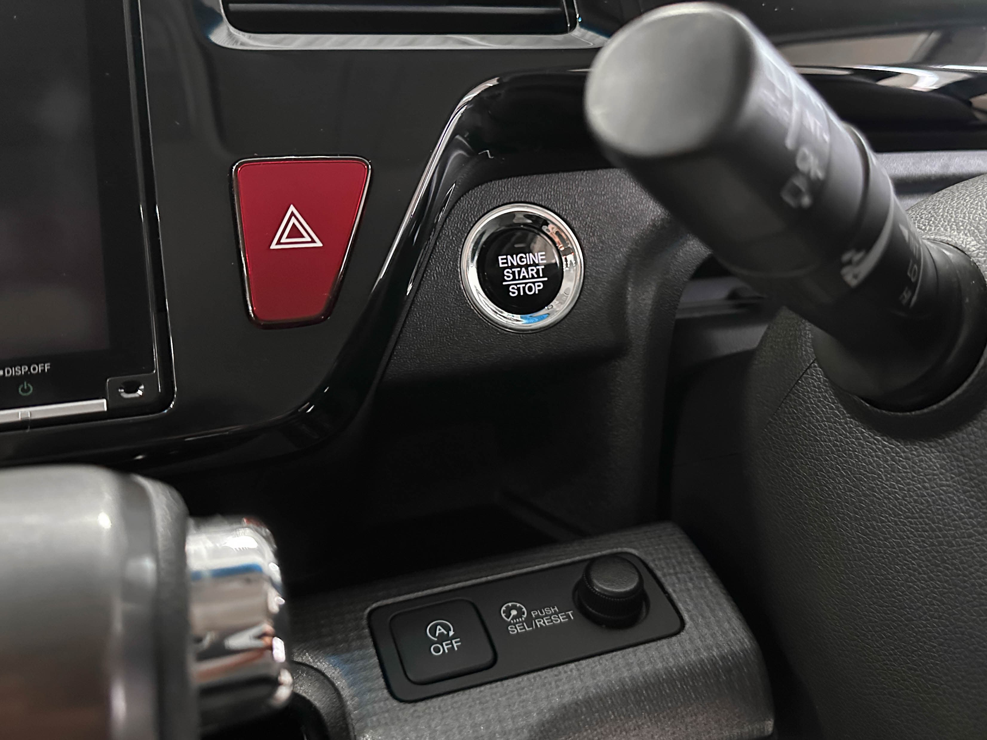 Honda Stepwgn SPADA - фото 22