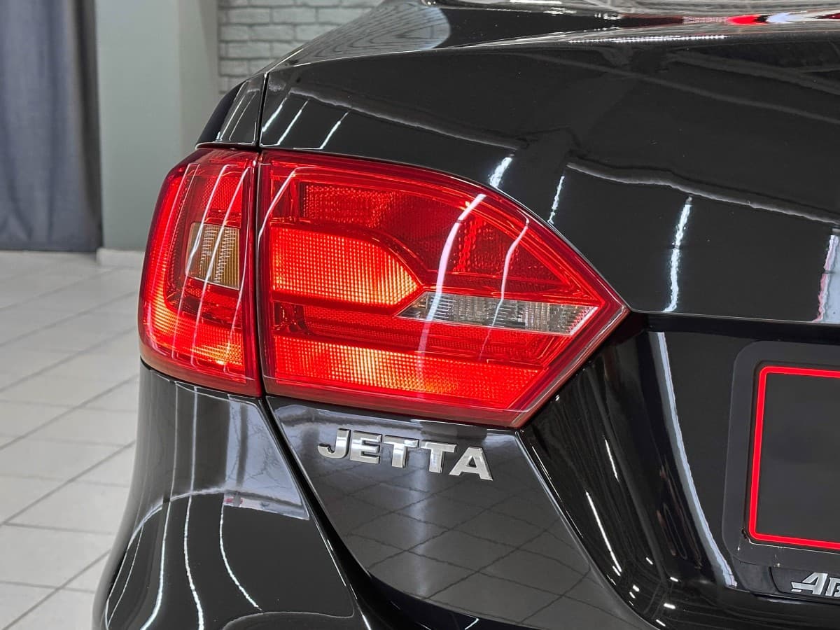Volkswagen Jetta - фото 8