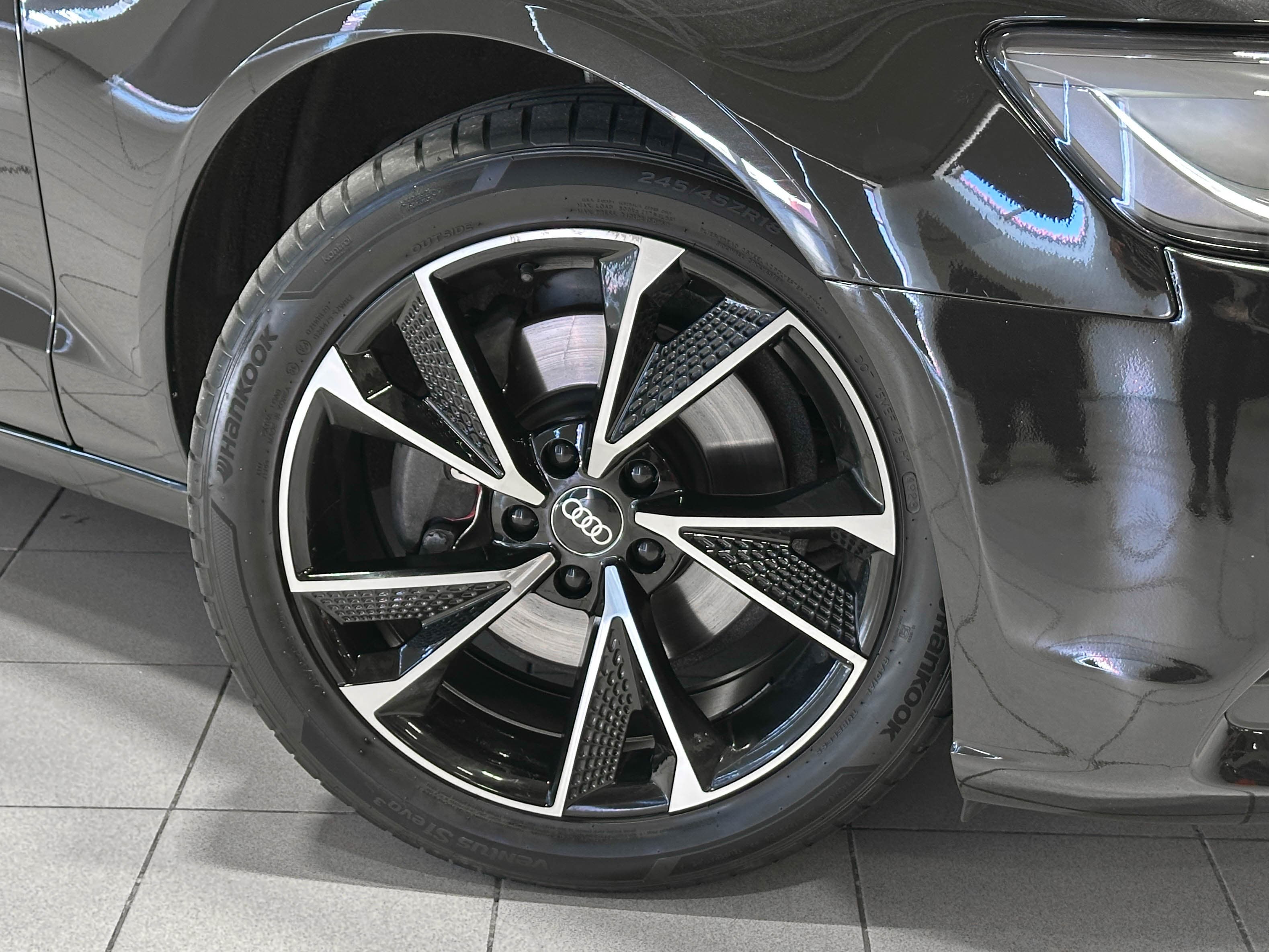 Audi A6 - фото 28