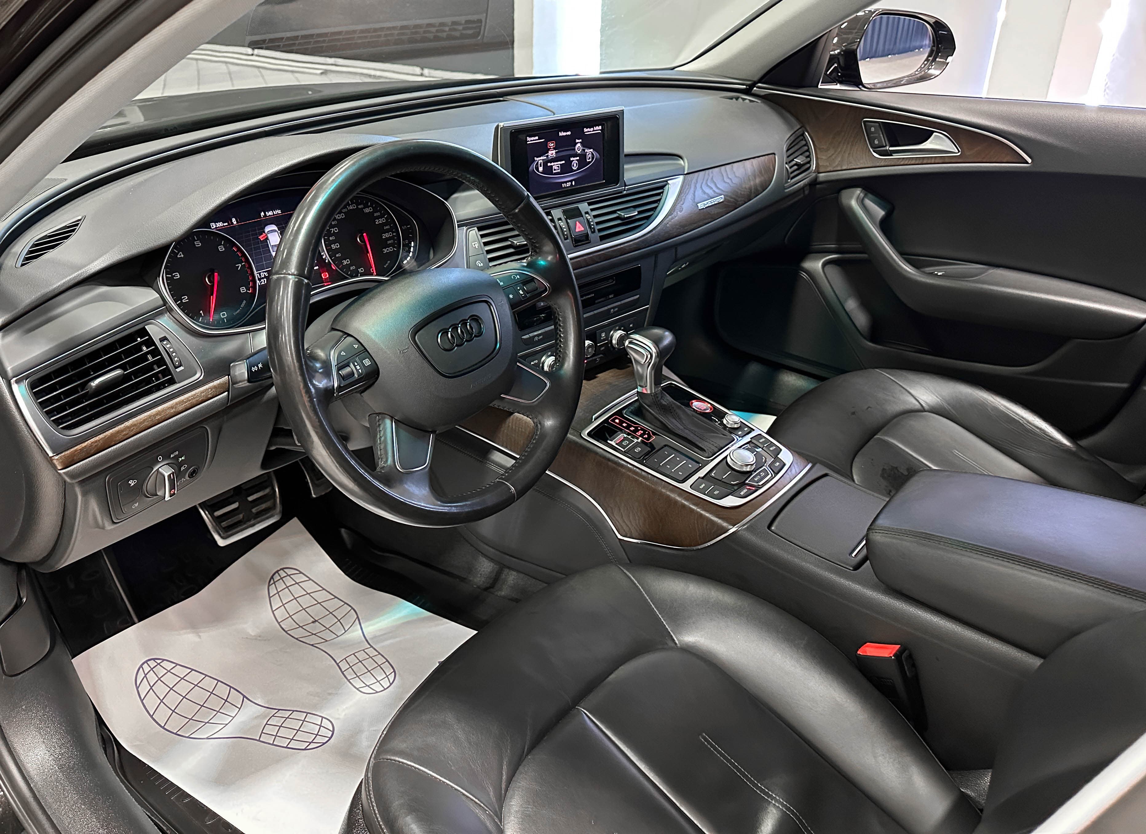 Audi A6 - фото 16