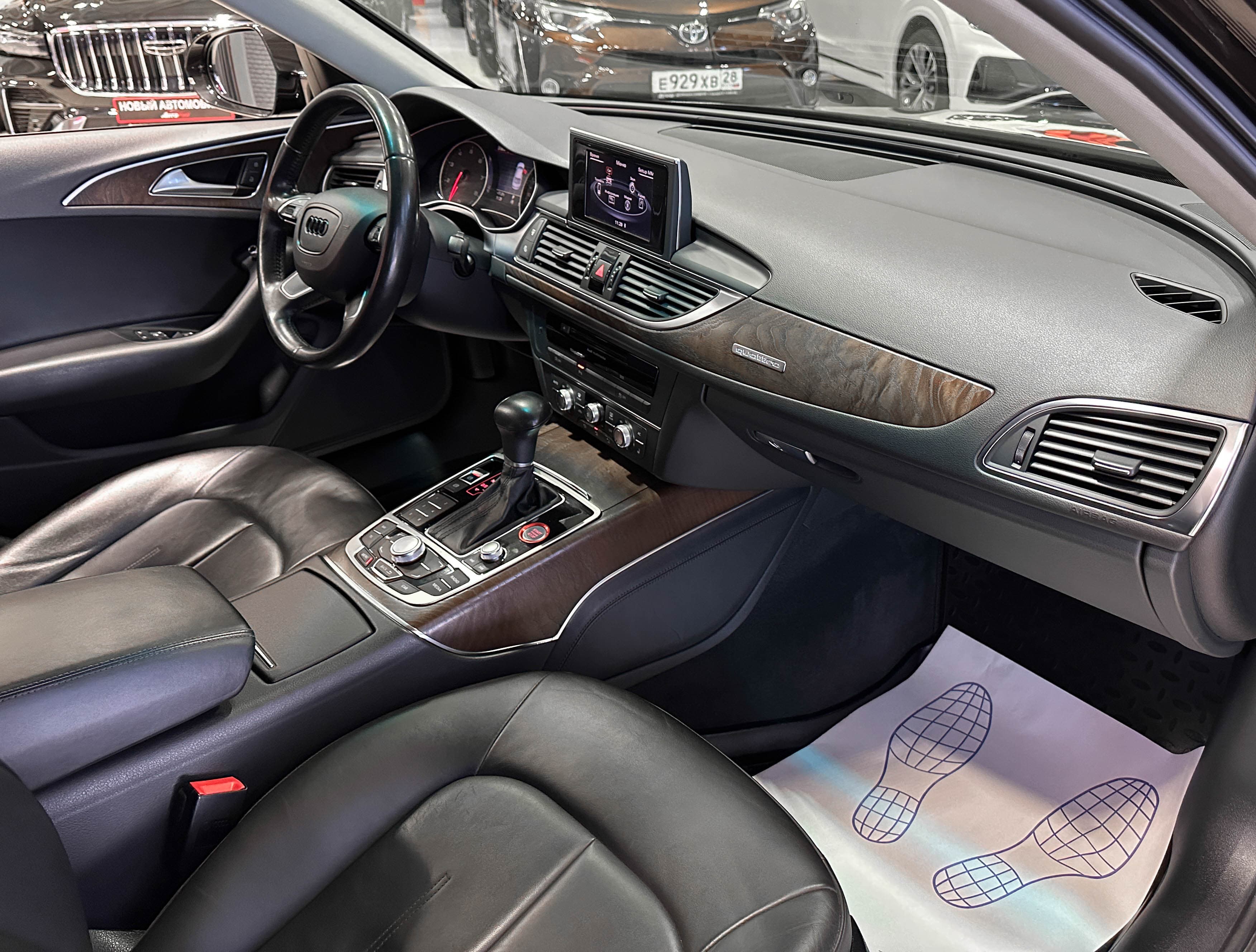 Audi A6 - фото 10