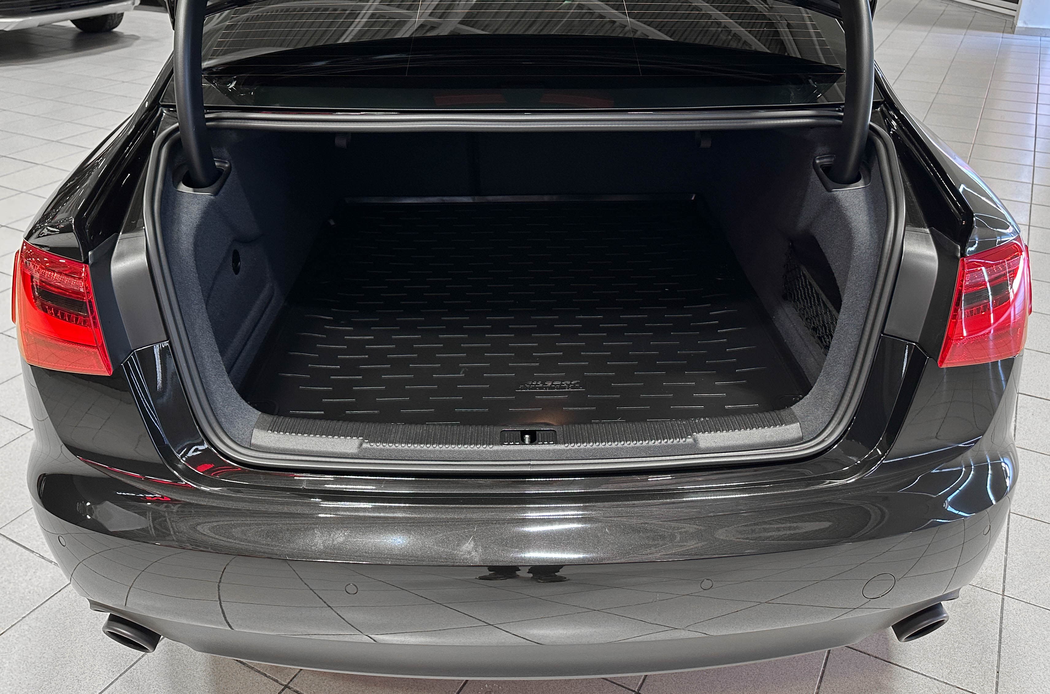 Audi A6 - фото 13