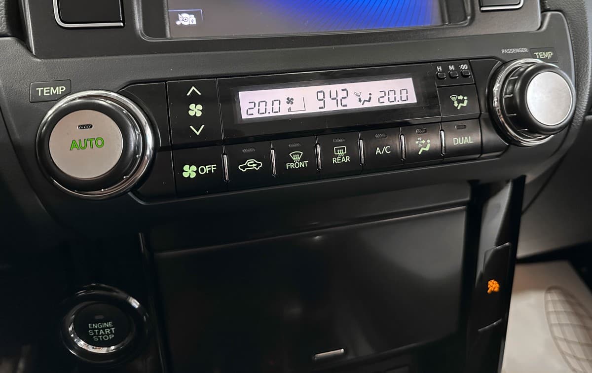 Toyota Land Cruiser Prado - фото 24