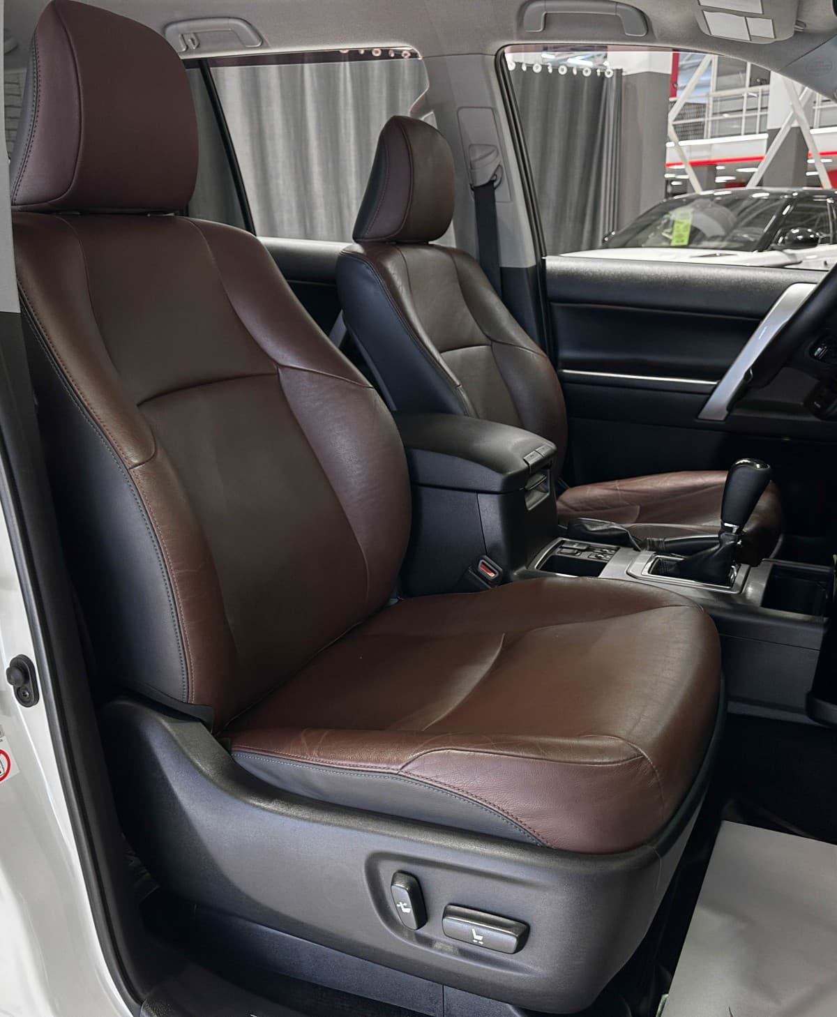 Toyota Land Cruiser Prado - фото 12