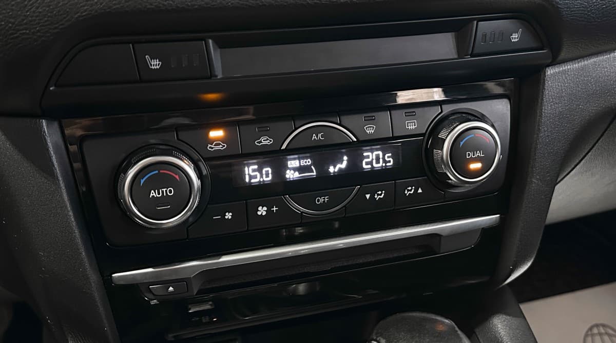 Mazda 6 - фото 23