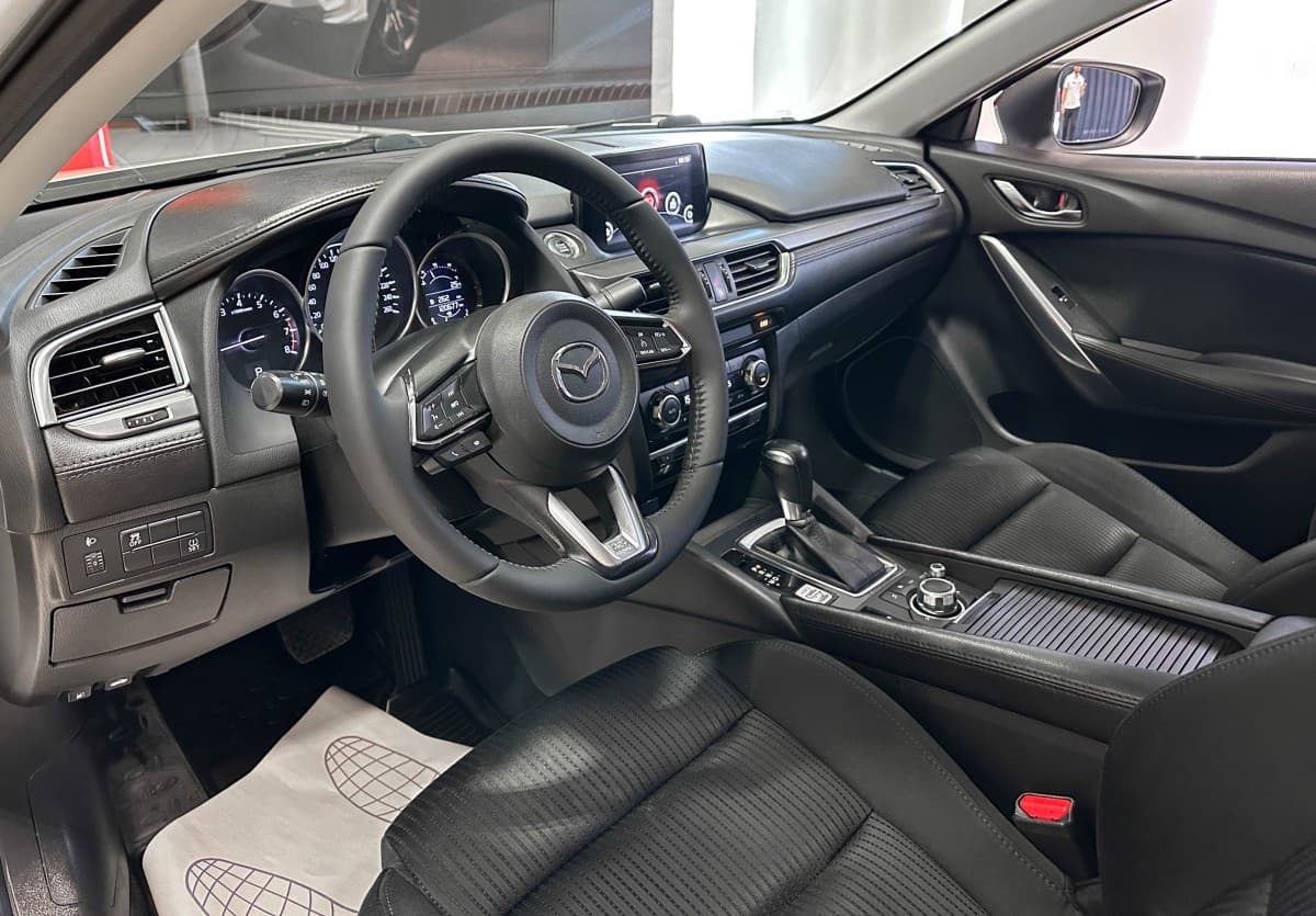 Mazda 6 - фото 16