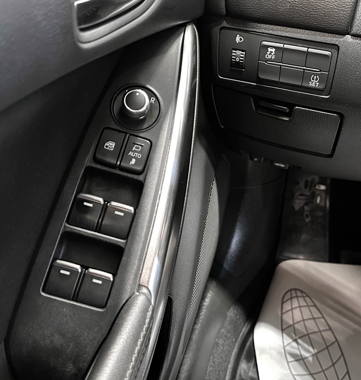 Mazda 6 - фото 17