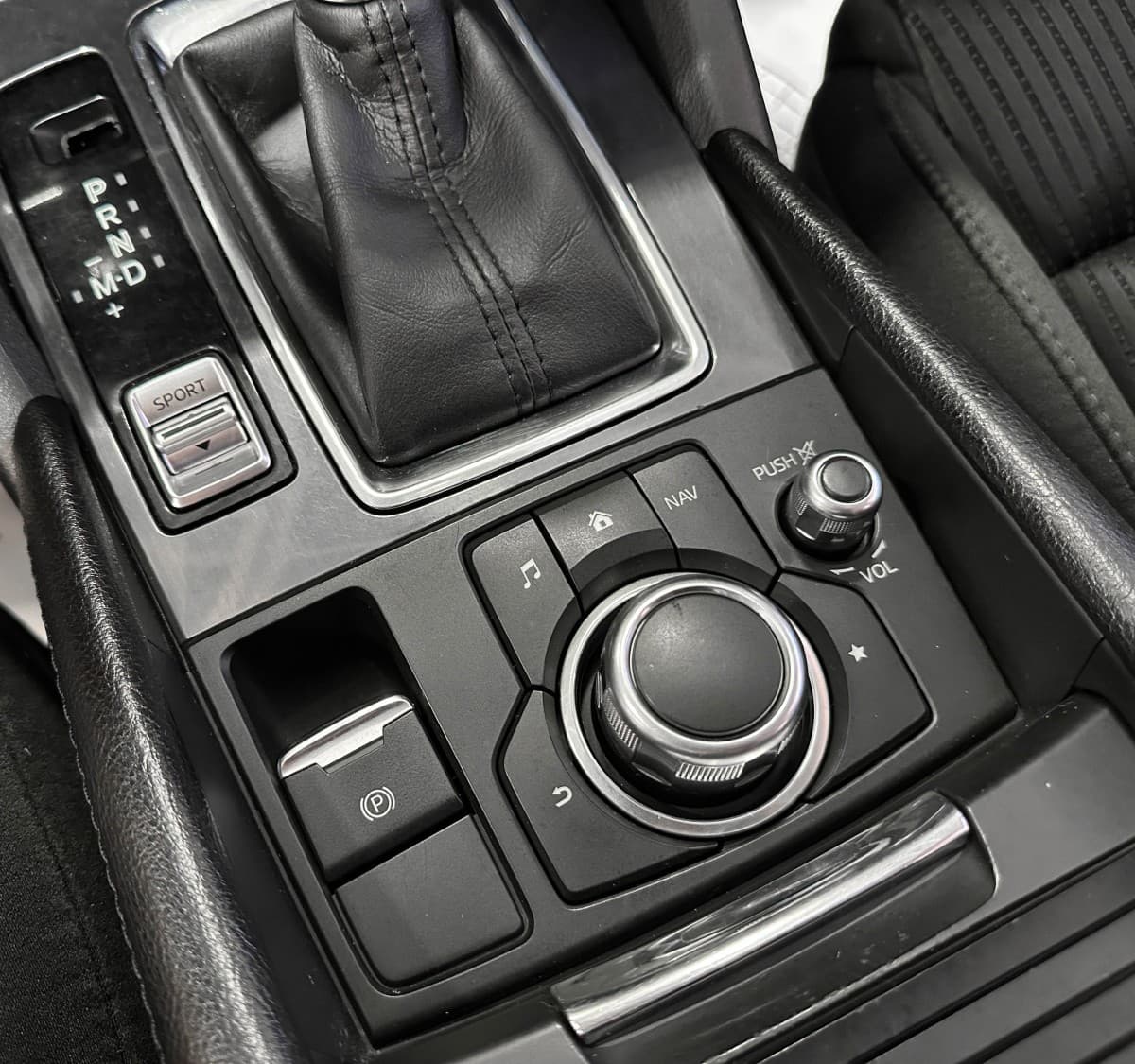 Mazda 6 - фото 25