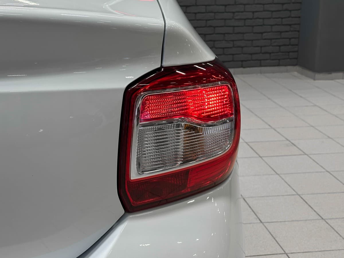 Renault Logan - фото 7