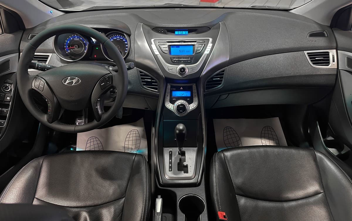 Hyundai Avante - фото 27