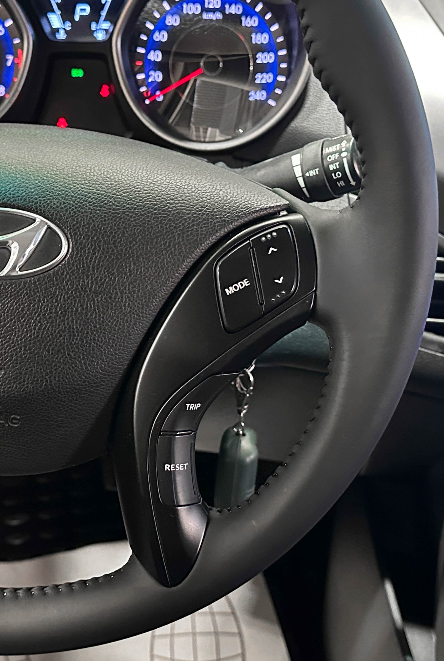 Hyundai Avante - фото 21