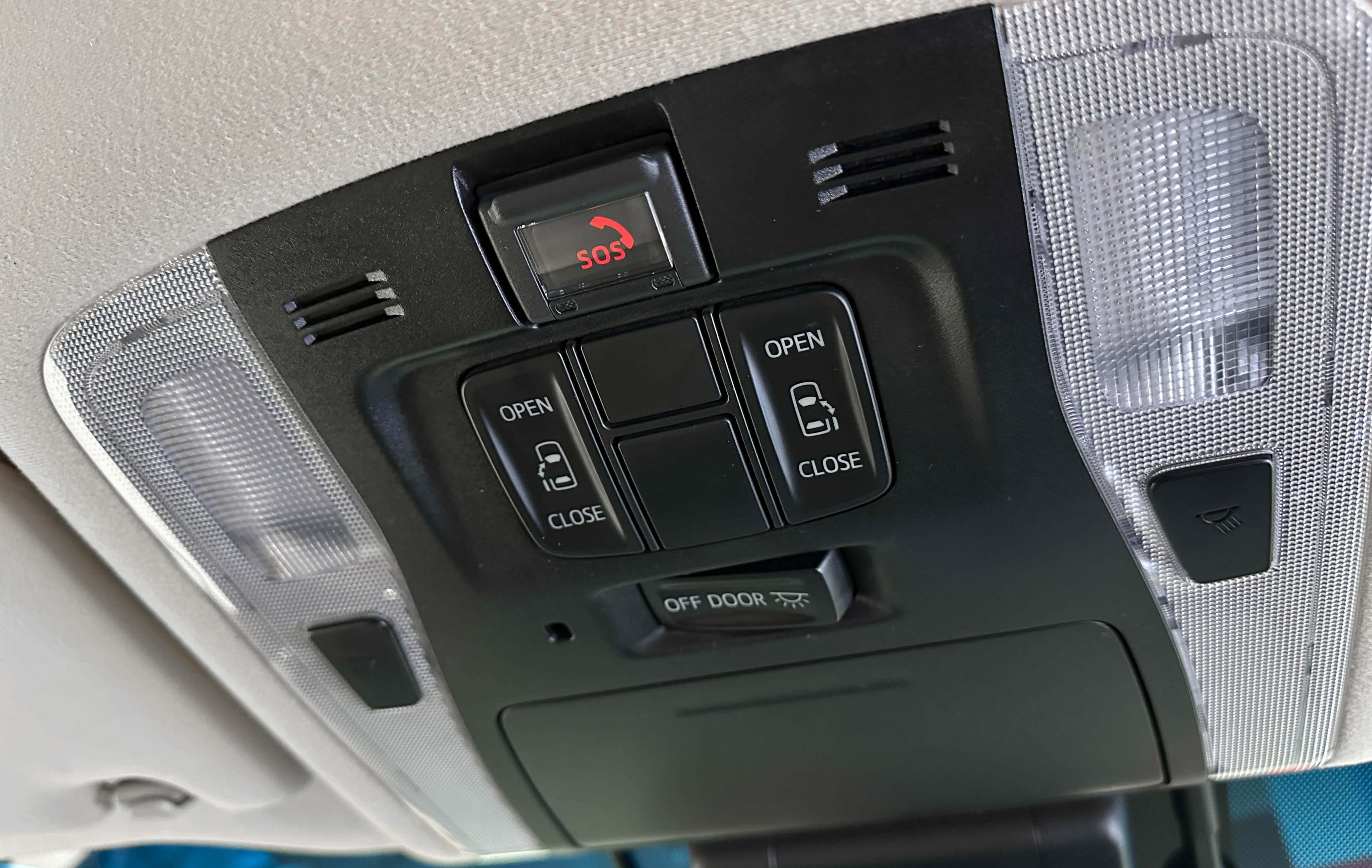 Toyota Alphard - фото 32