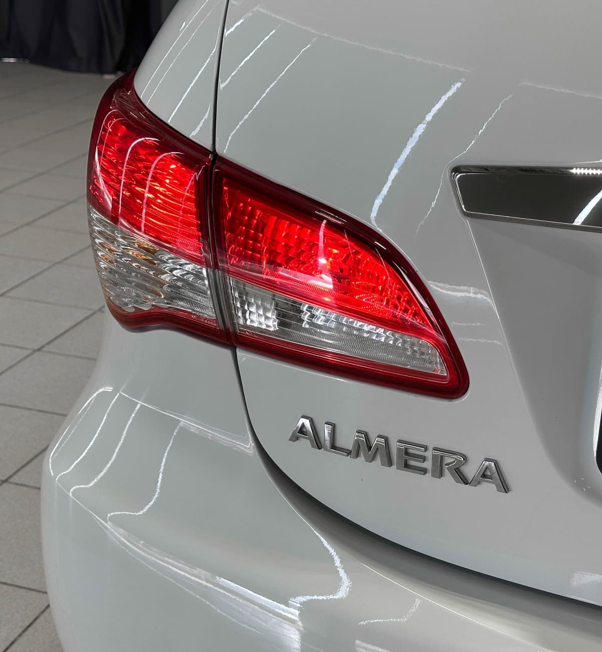 Nissan Almera - фото 8