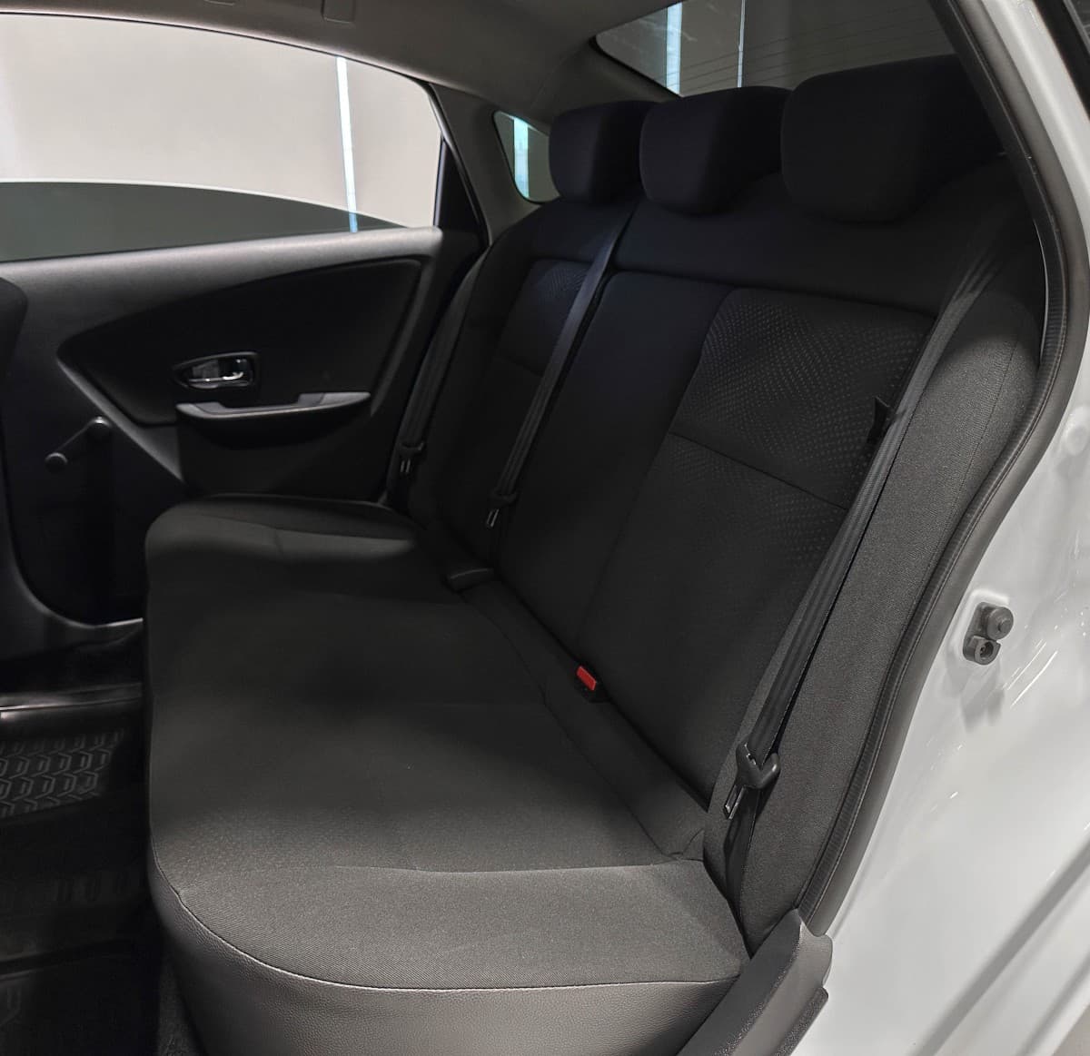 Nissan Almera - фото 14