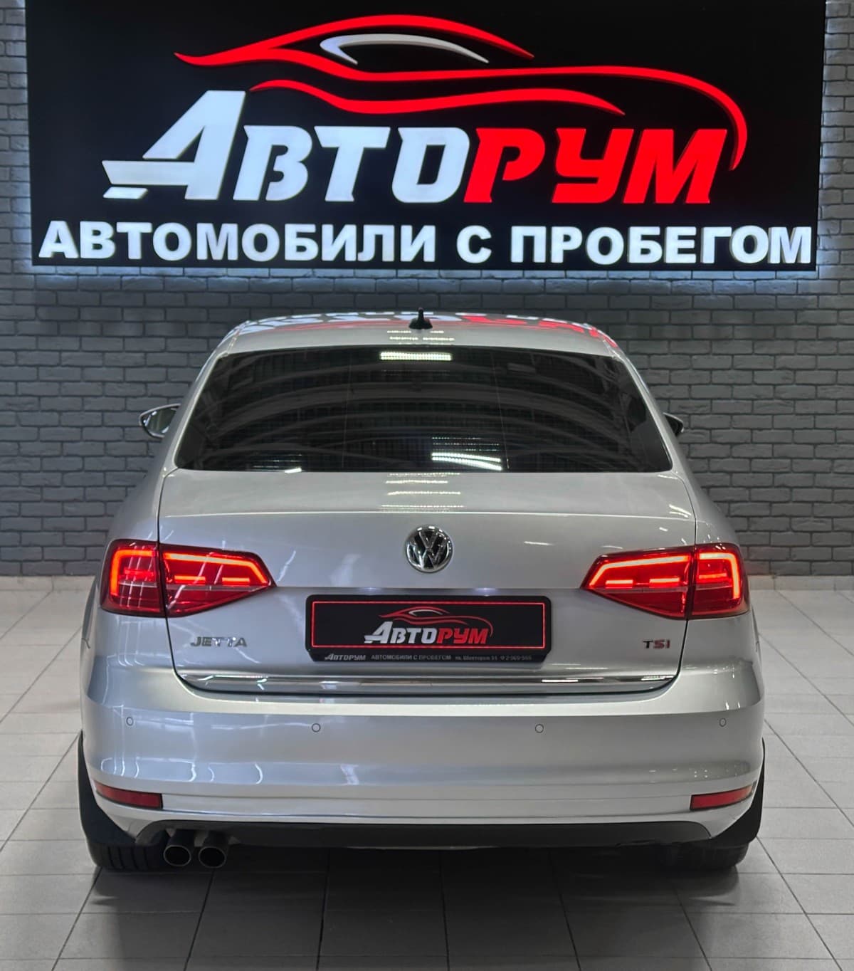 Volkswagen Jetta - фото 7
