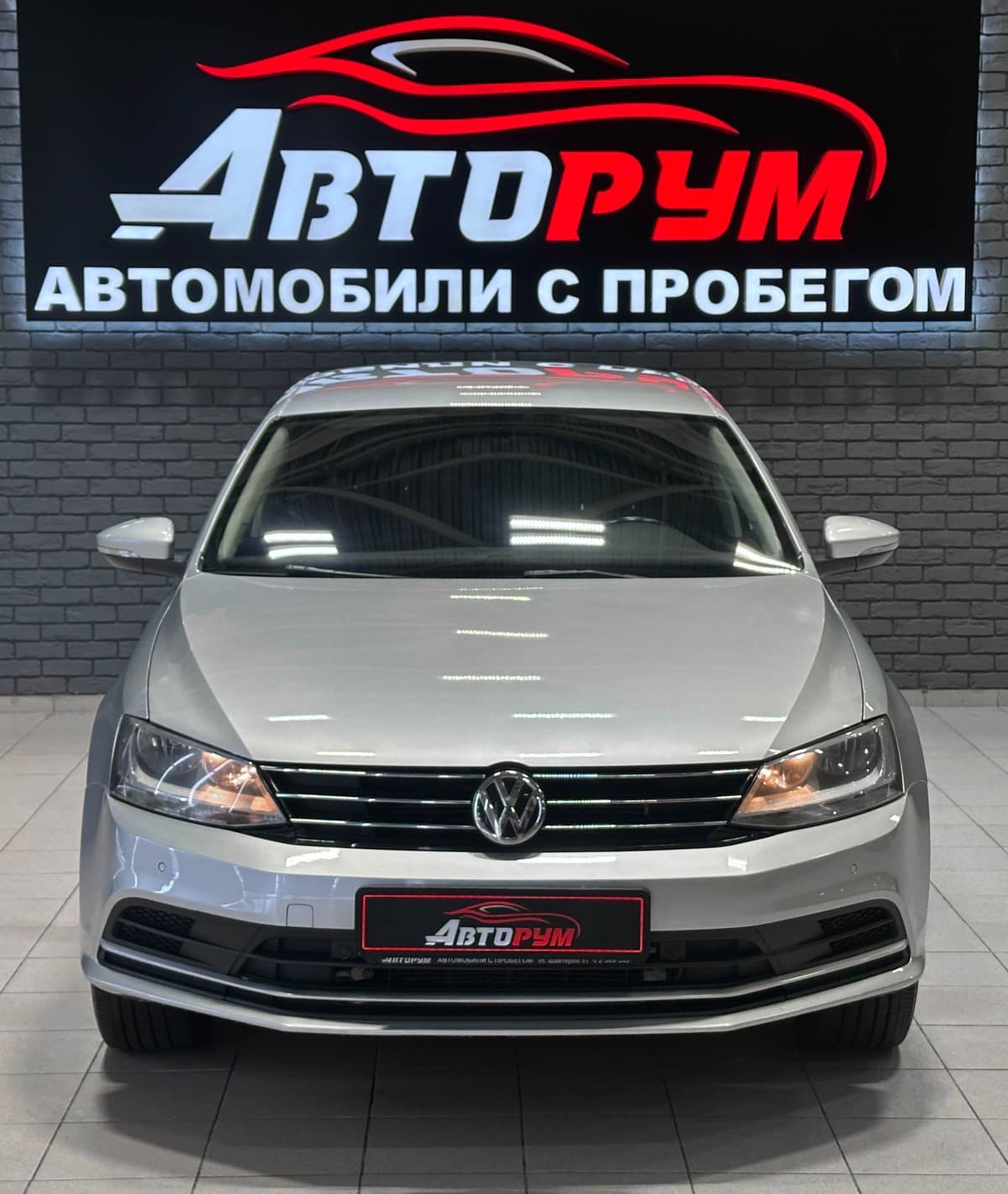 Volkswagen Jetta - 3