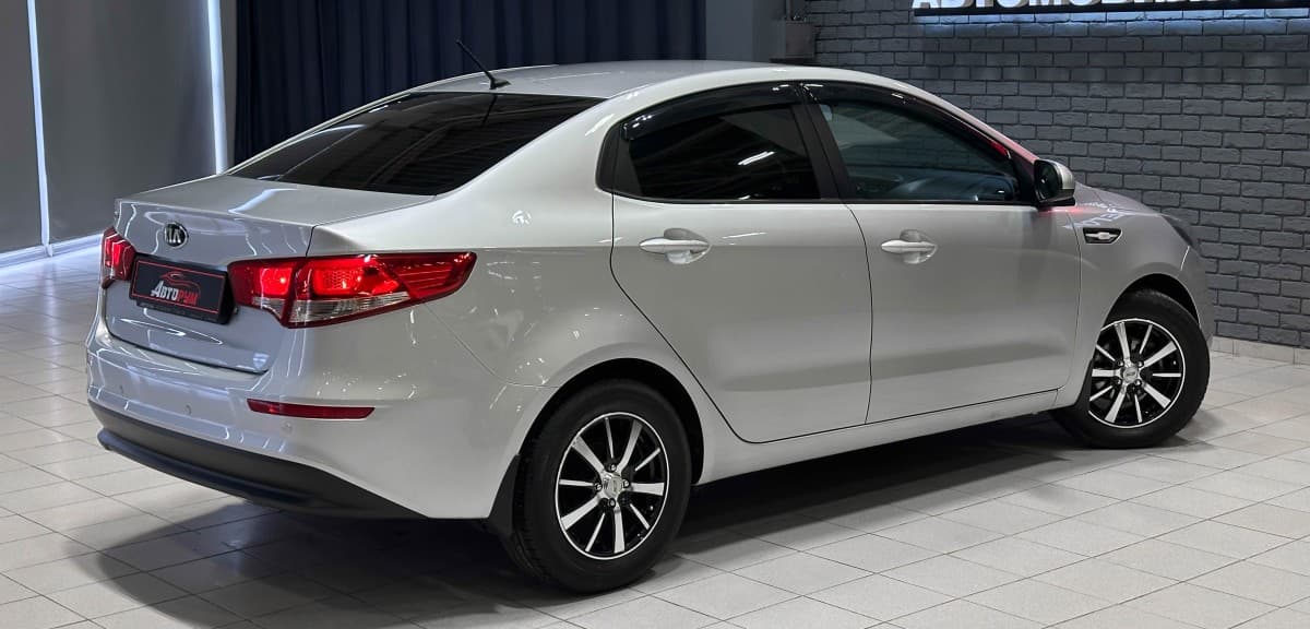 Kia Rio - фото 6