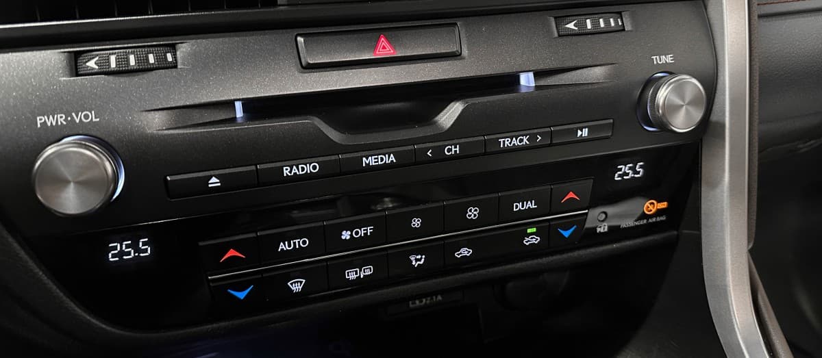 Lexus RX300 - фото 30