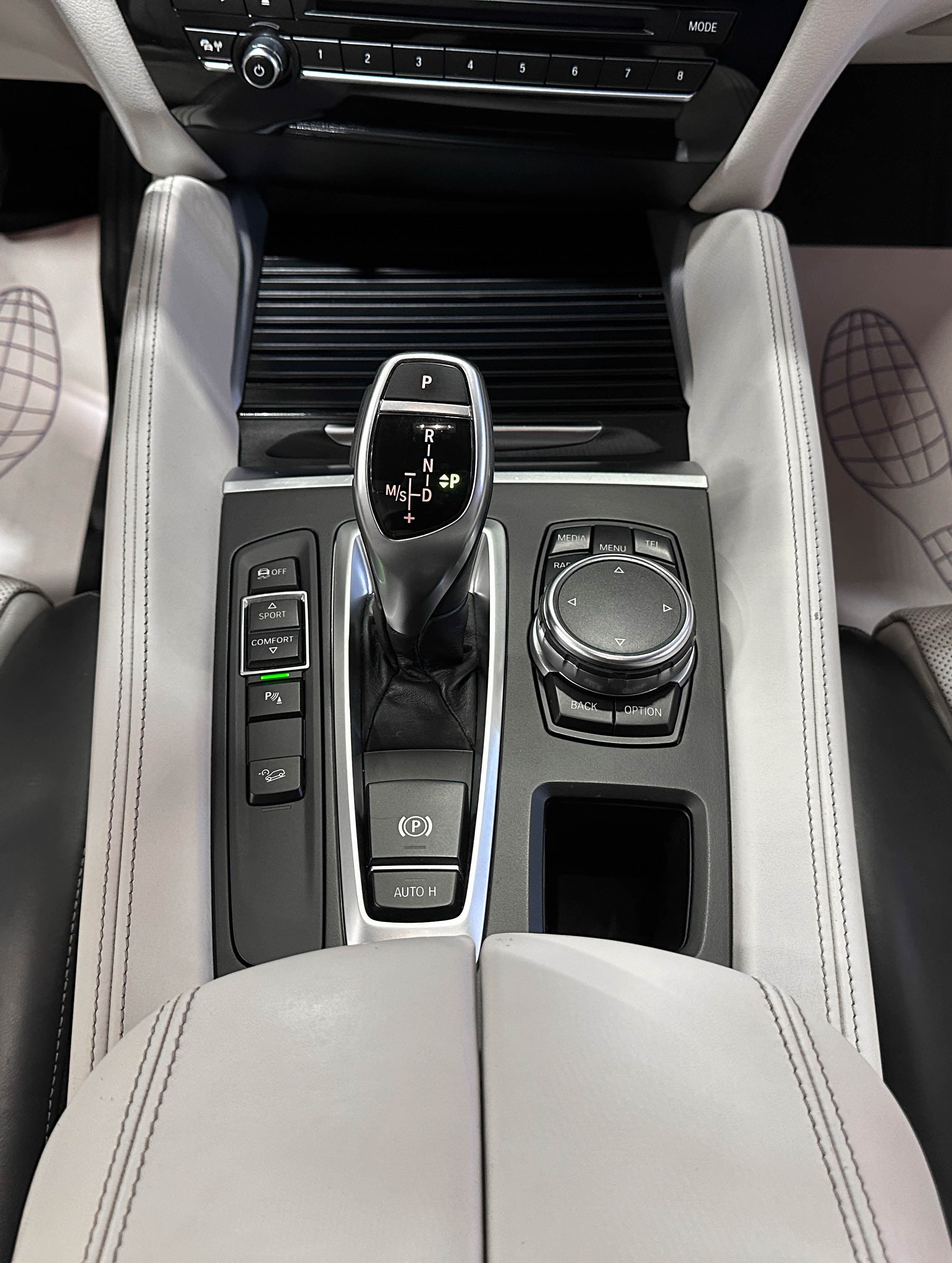 BMW X6 - фото 31