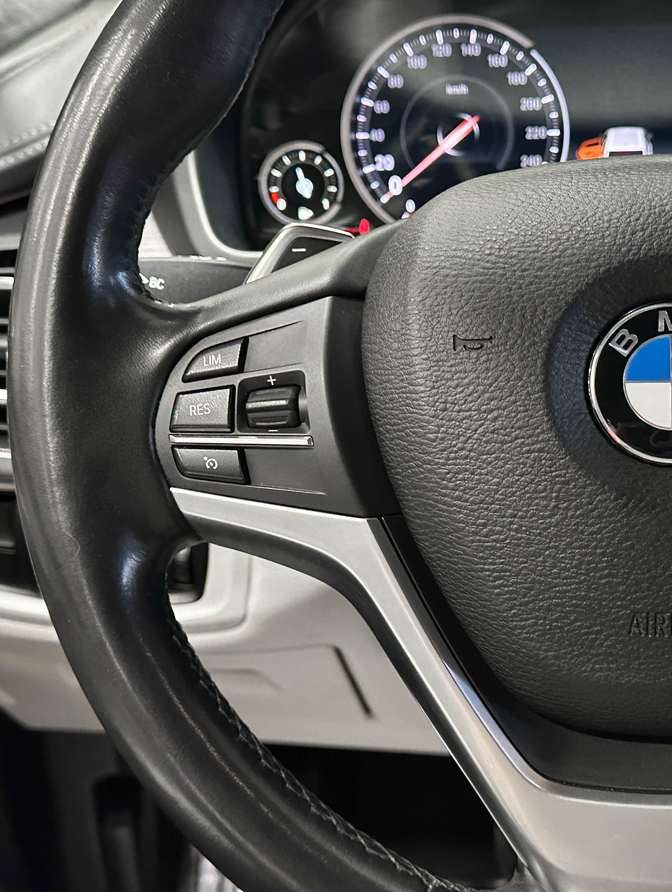 BMW X6 - фото 22