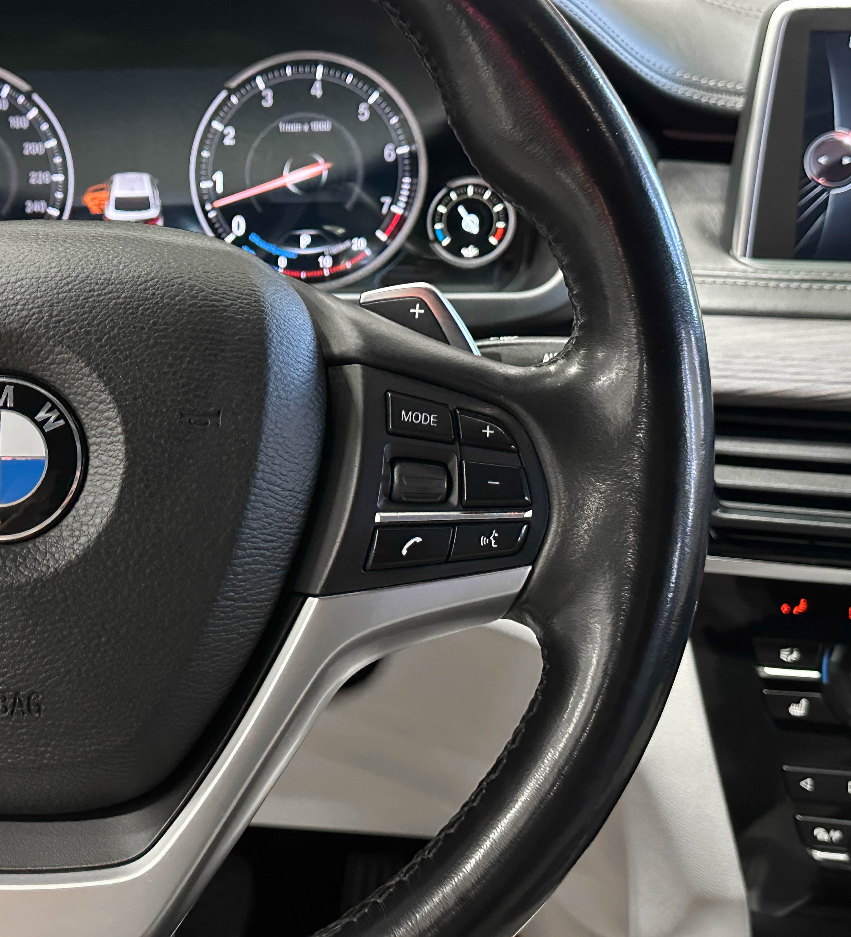 BMW X6 - фото 23