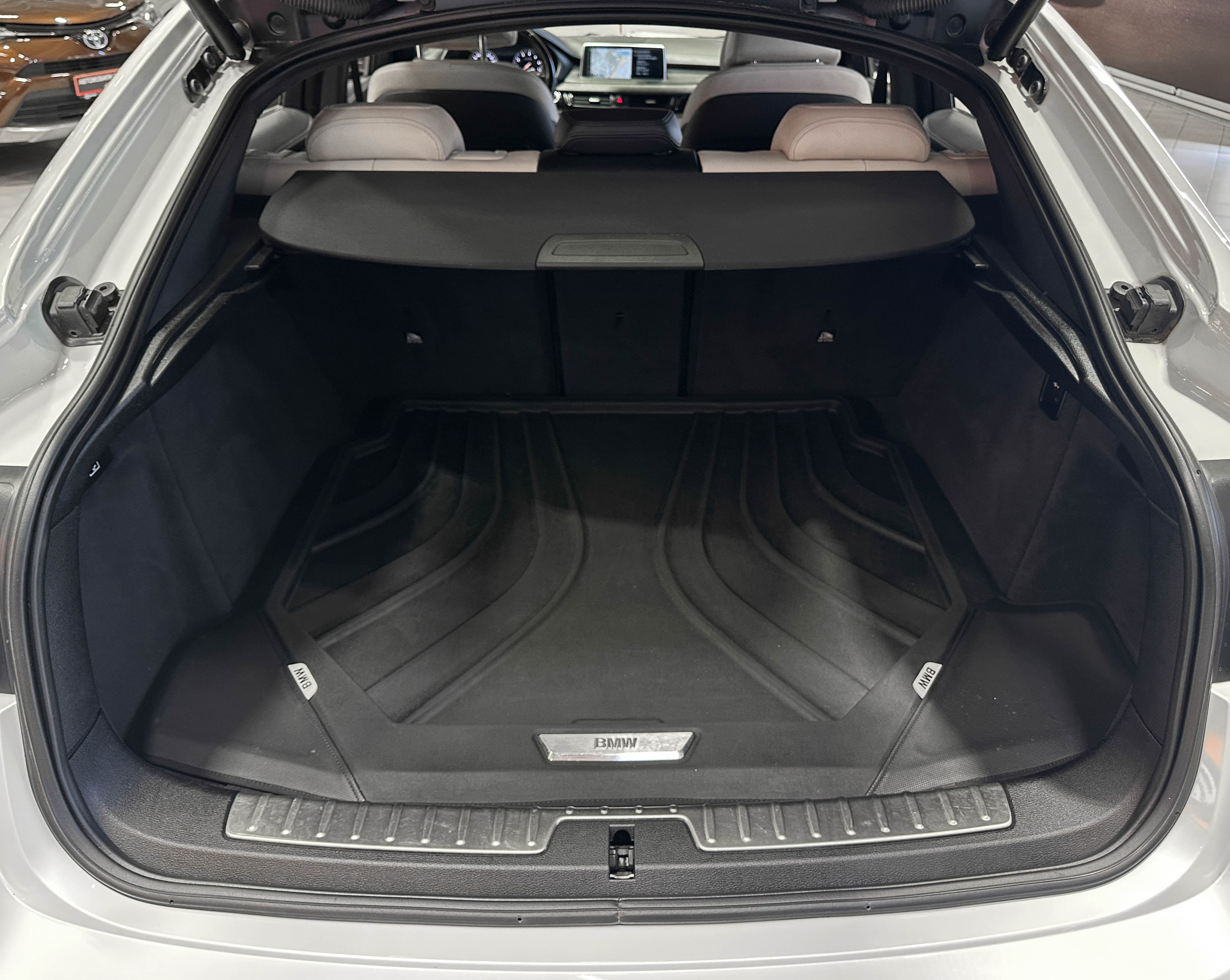 BMW X6 - фото 13