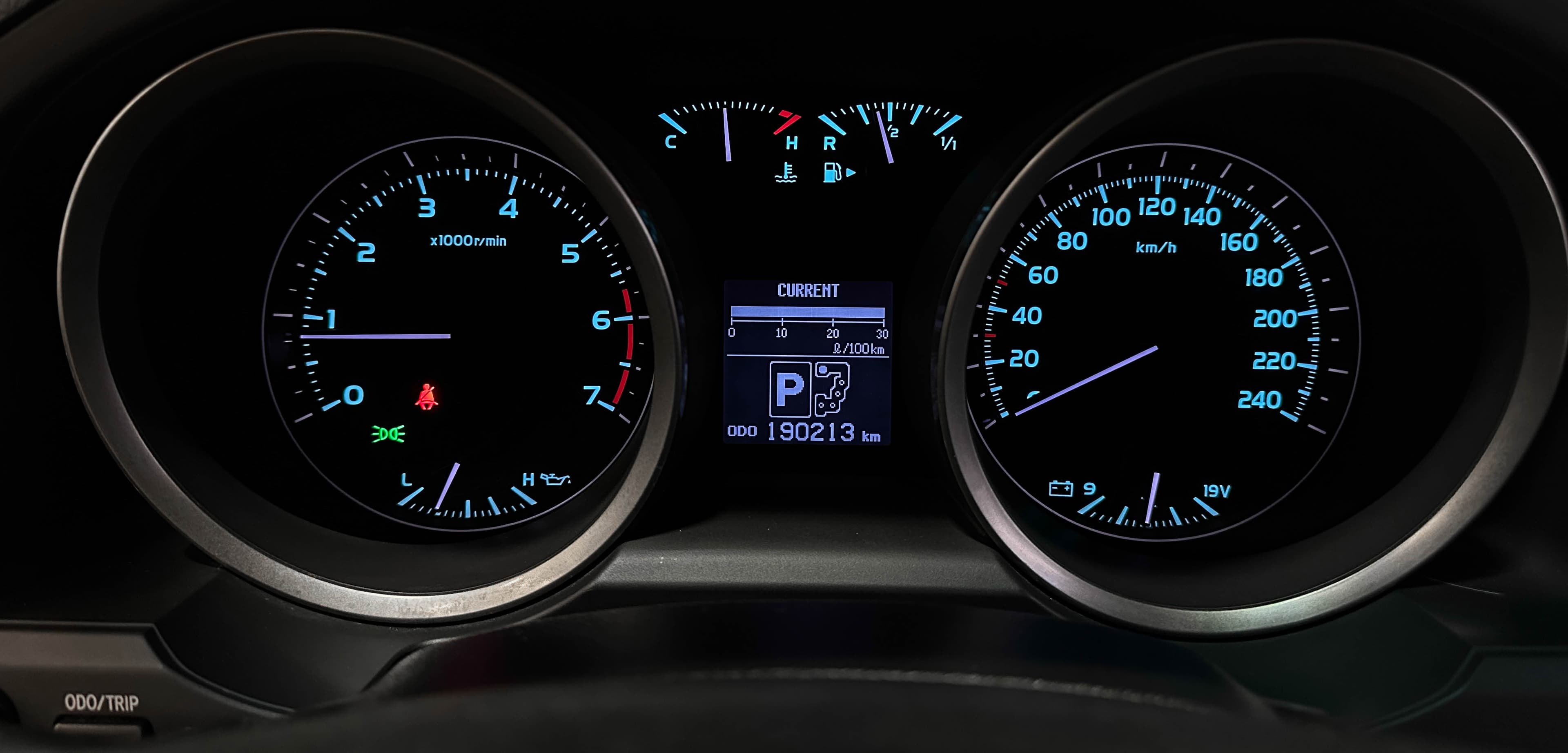 Toyota Land Cruiser 200 - фото 23