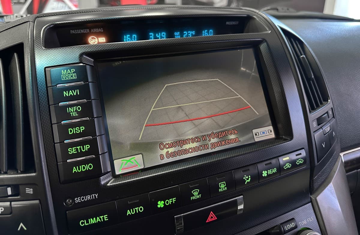 Toyota Land Cruiser 200 - фото 24