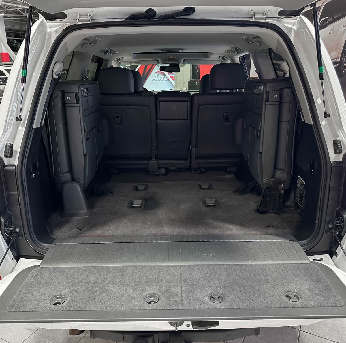 Toyota Land Cruiser 200 - фото 15