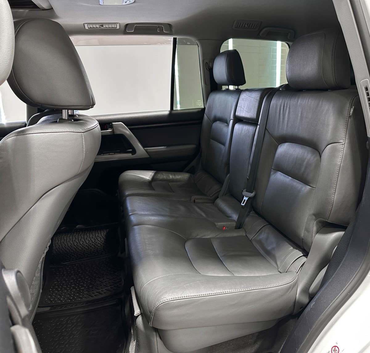 Toyota Land Cruiser 200 - фото 12