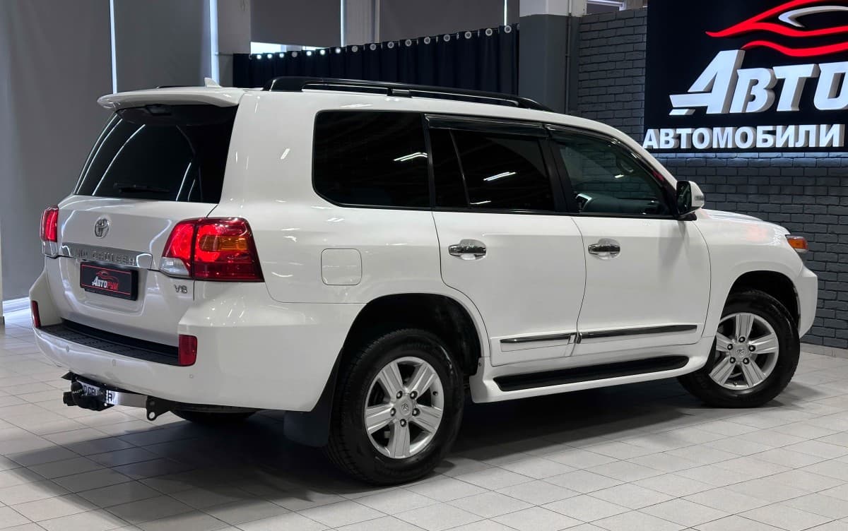Toyota Land Cruiser - фото 6
