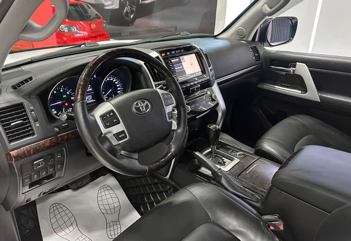 Toyota Land Cruiser - фото 16