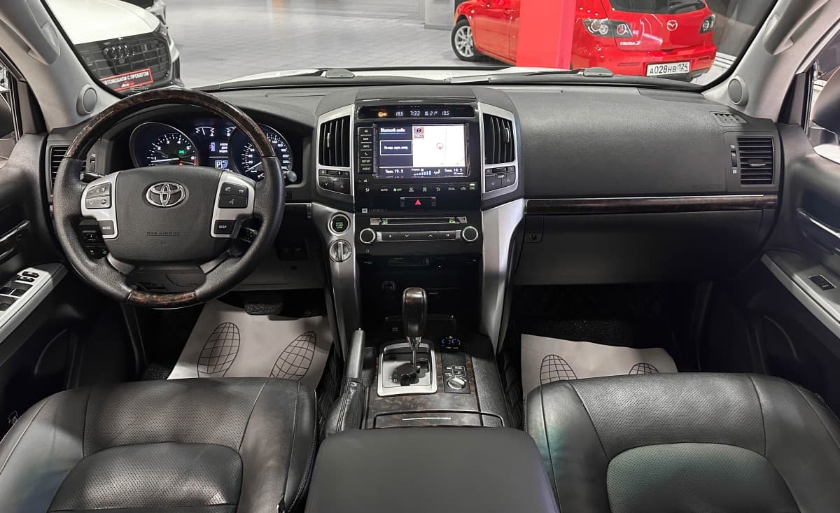 Toyota Land Cruiser - фото 30