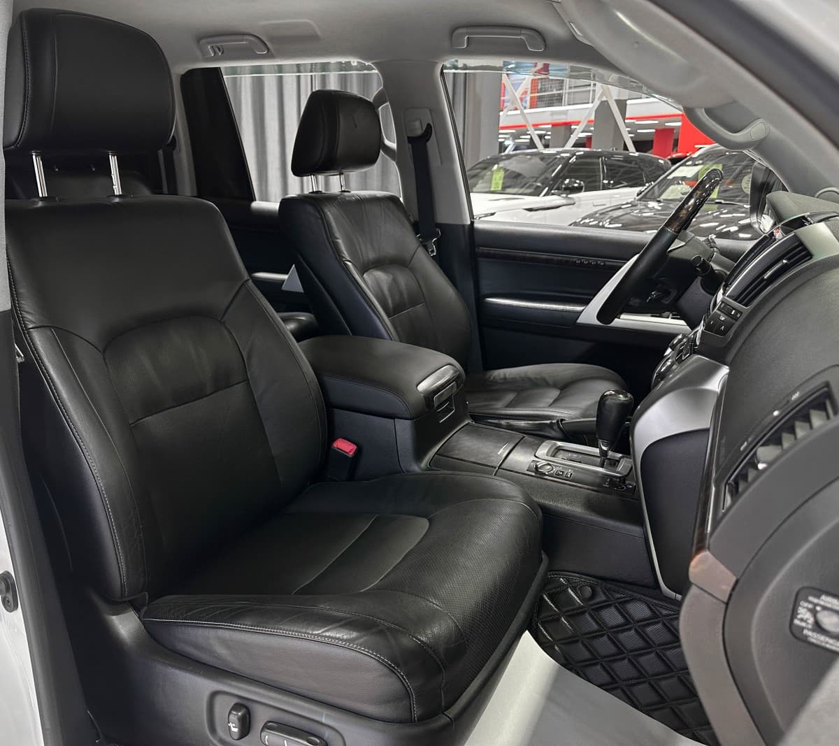 Toyota Land Cruiser - фото 11