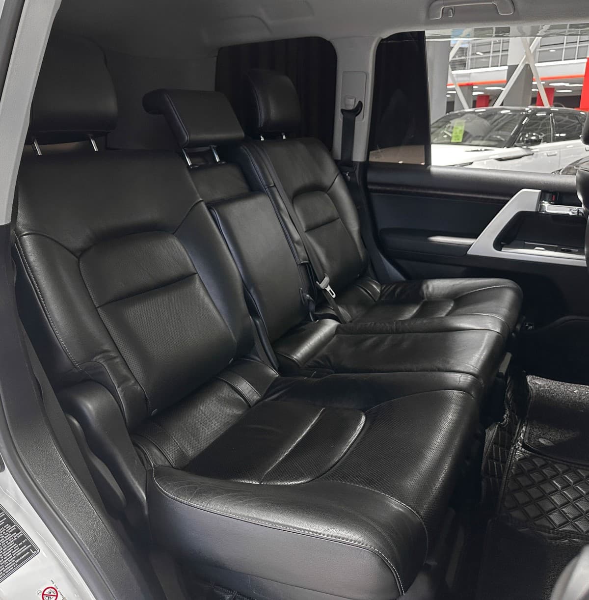 Toyota Land Cruiser - фото 12
