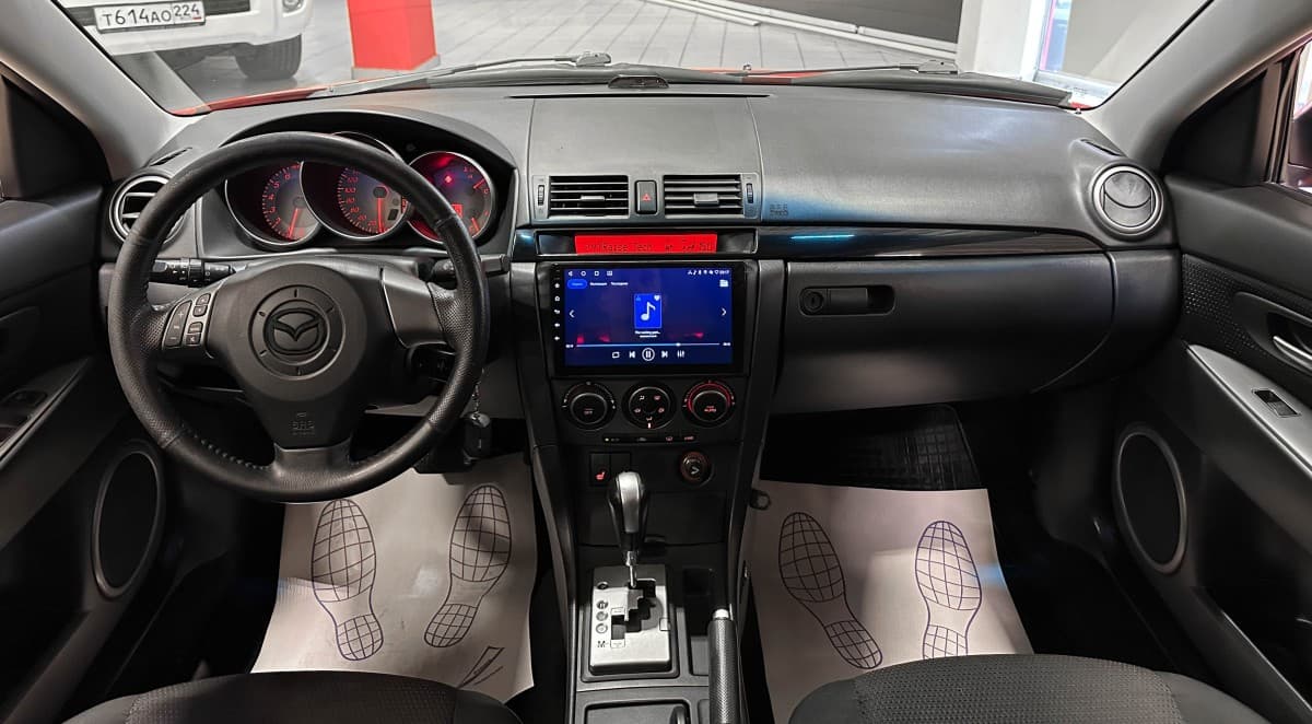 Mazda 3 - фото 24