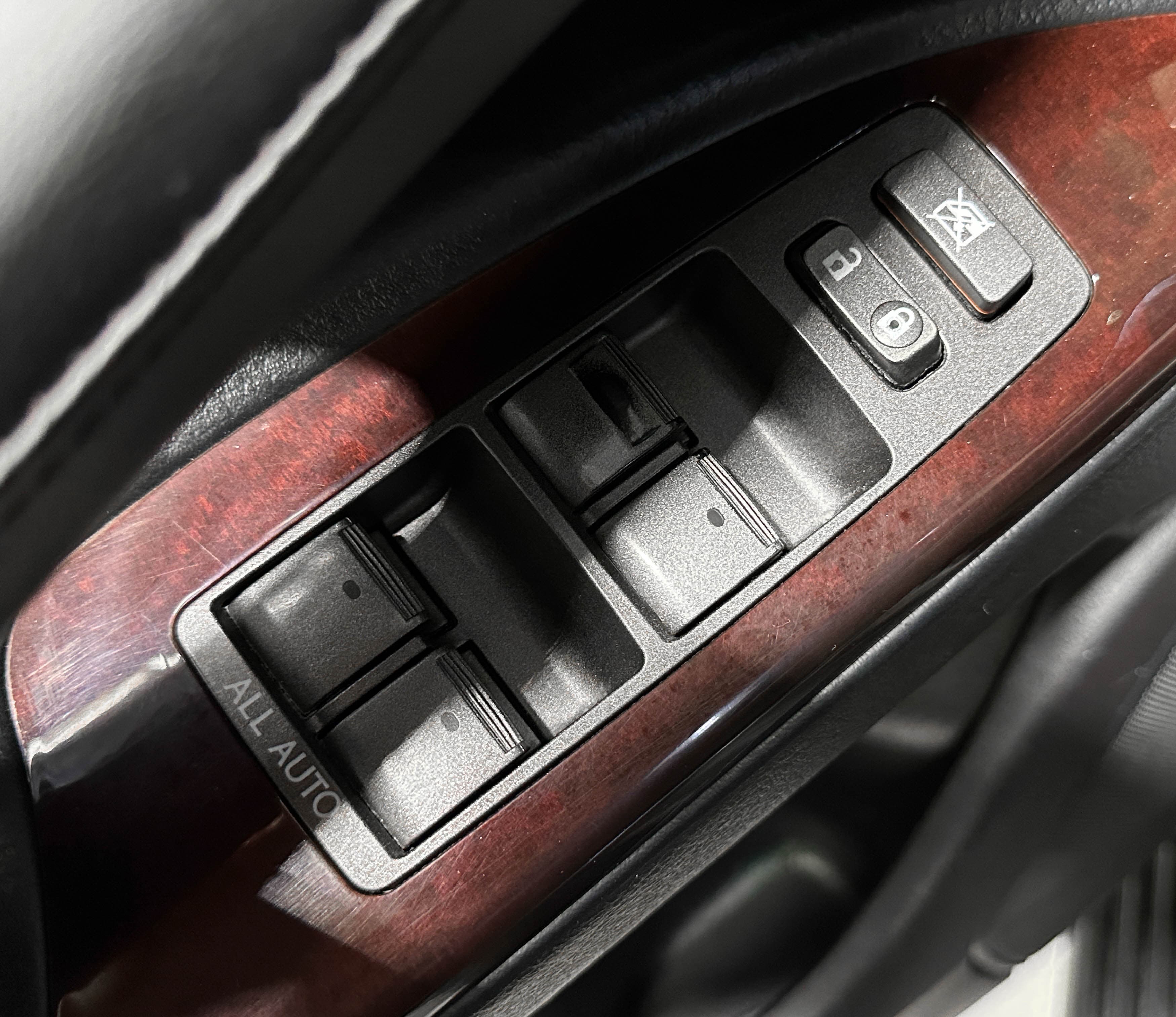 Lexus LX 570 - фото 19