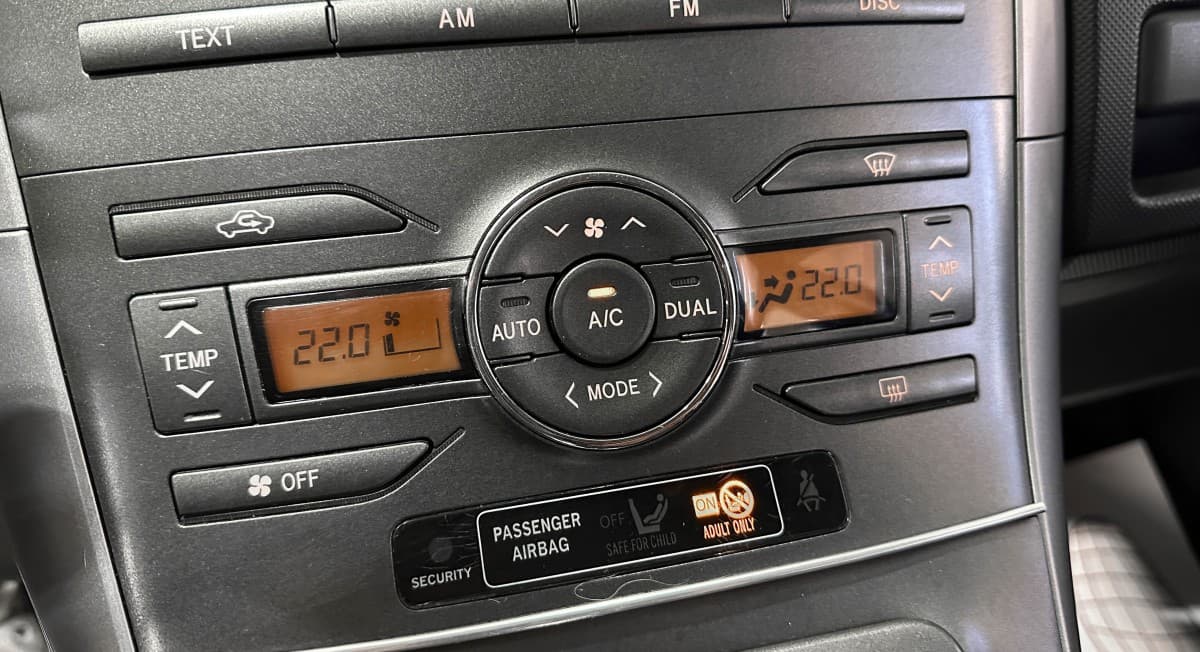 Toyota Auris - фото 18