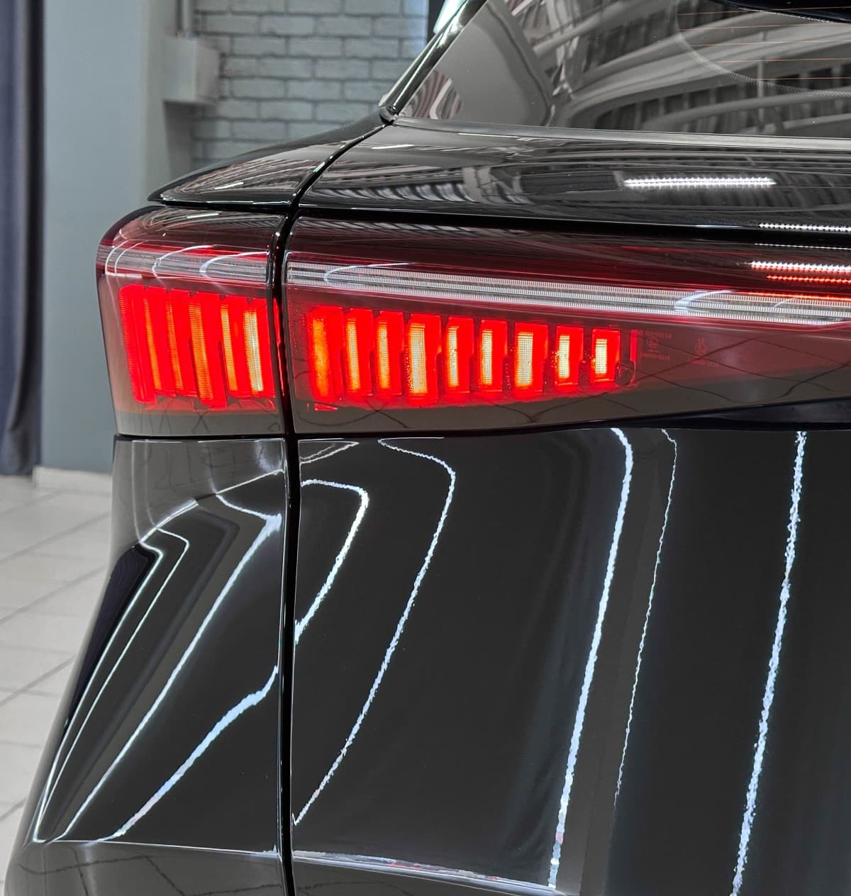 Omoda C5 - фото 8