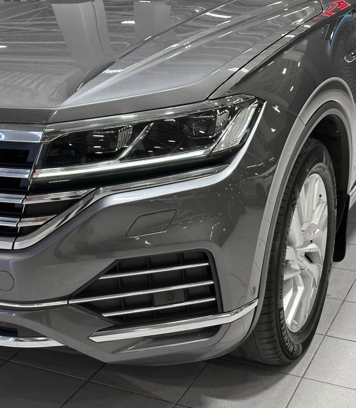 Volkswagen Touareg - 3